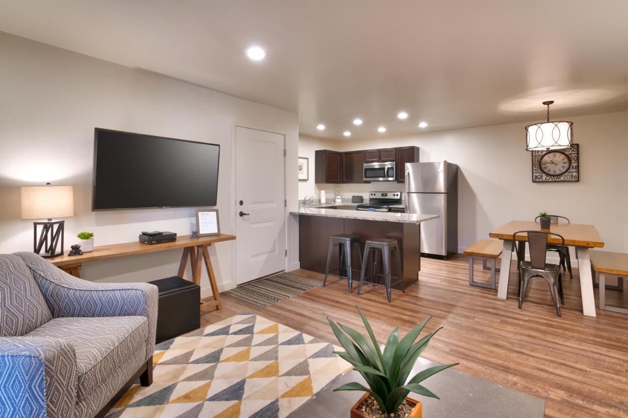 2G New Moab Redcliff Condo, Pool & Hot Tub 외부 사진